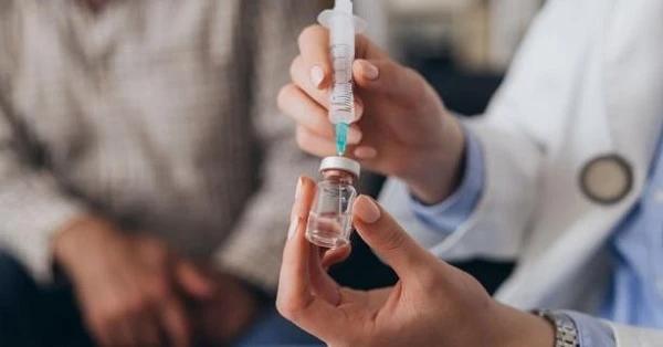 Головний санлікар: Бустер посилює захист від COVID-19 та не спричиняє збільшення побічних ефектів Головний санлікар: Бустер посилює захист від COVID-19 та не спричиняє збільшення побічних ефектів