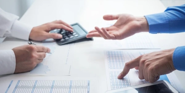 Медзаклади отримали необхідні кошти для виплати зарплат за січень МОЗ виділило медзакладам додатковий бюджет на виплату підвищених заробітних плат